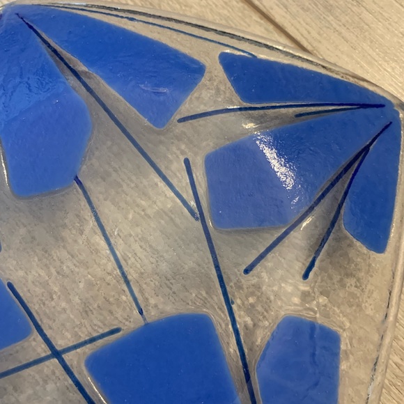 Square Fused Glass Serving Plate 6 5/8” w/ Blue Design & Textured Bottom - Picture 5 of 5
